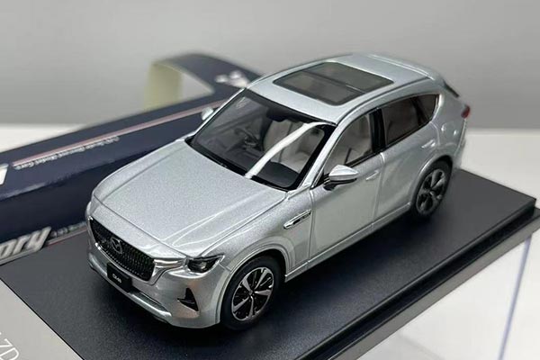 1/43 Mazda CX-60 Model in Silver