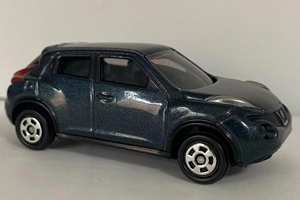 Nissan Juke Toy in Deep Blue